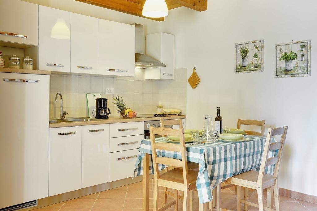 Apartments Susanna Лижнян Екстер'єр фото