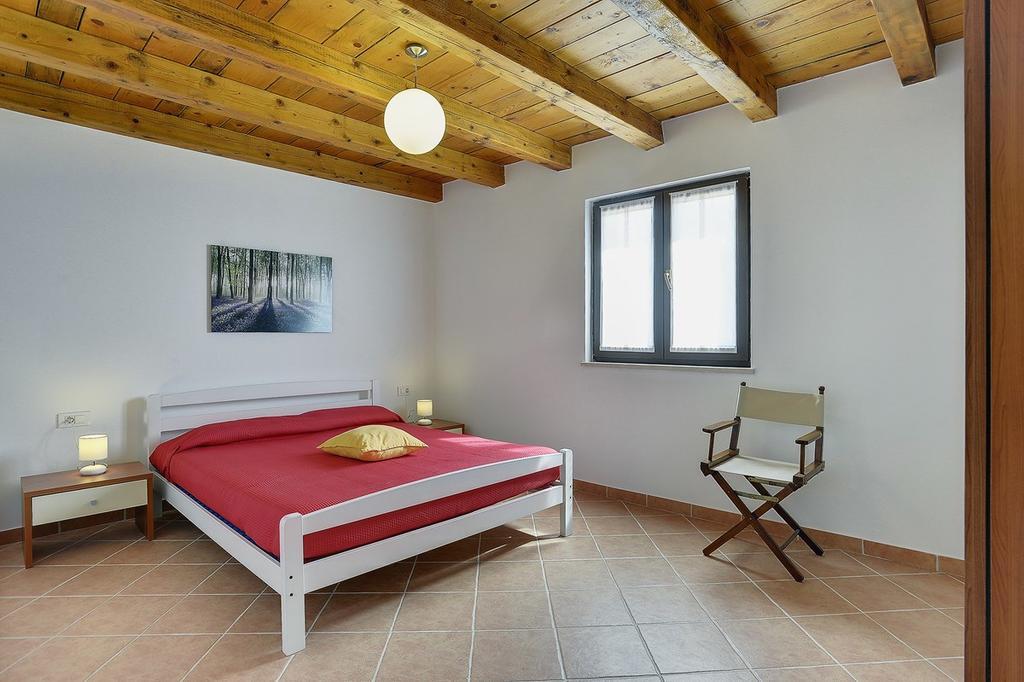 Apartments Susanna Лижнян Екстер'єр фото